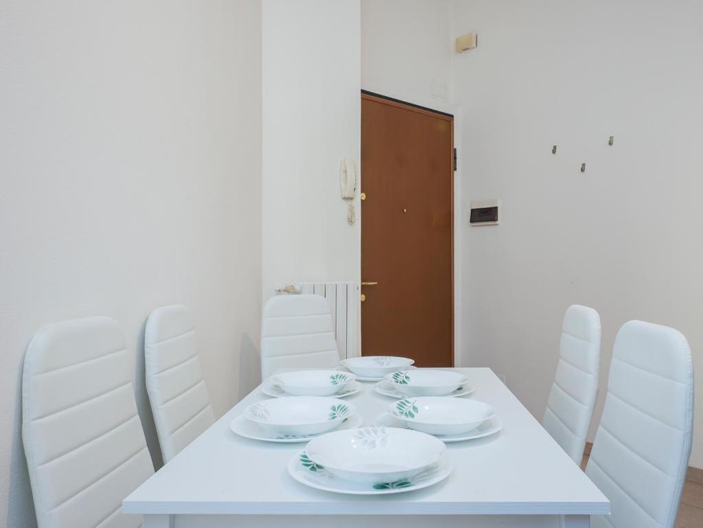 Suite Sauro 6 Guest Milan Exterior photo